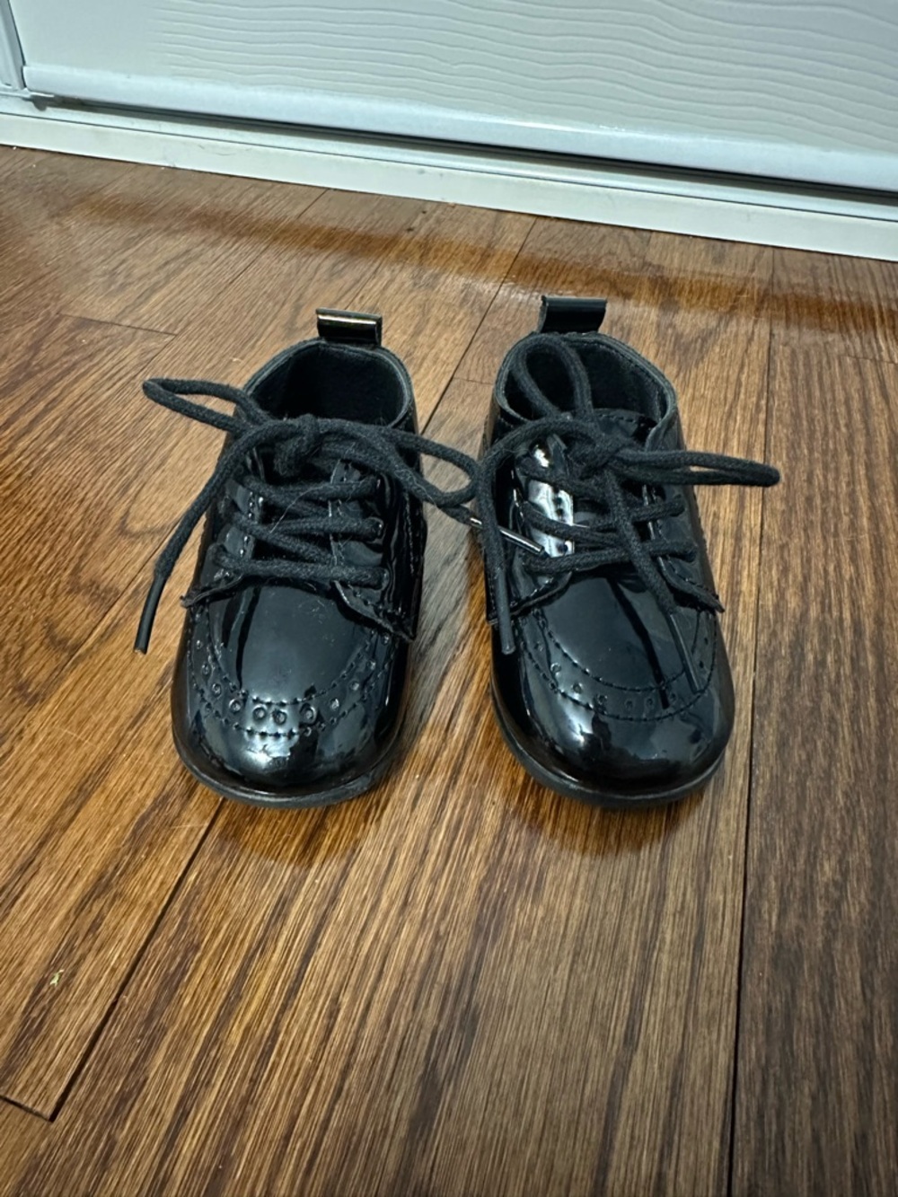 Classic Black Patent Kids Dress Shoes with Lace-Up Closure